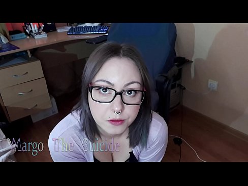 ❤️ Eynəkli Seksual Qız Kamerada Dildosunu Dərindən Əyir ❤️ Porn video bizdə ️❤